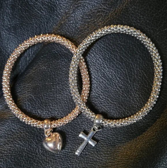 Mark by Avon Stretch bracelet set rosegold  heart & silver cross - Picture 3 of 6